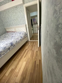 Satılır köhnə tikili 2 otaqlı 40 m², İnşaatçılar m.-11