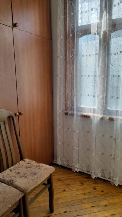 Satılır köhnə tikili 2 otaqlı 48 m², Memar Əcəmi m.-3