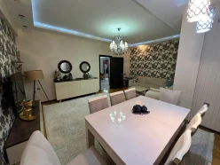 Satılır yeni tikili 3 otaqlı 125 m², İnşaatçılar m.-4