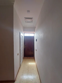 Satılır ev/villa 2 otaqlı 100 m², Binə q.-8