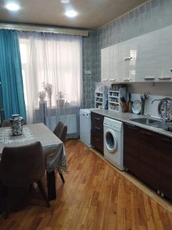 Satılır yeni tikili 3 otaqlı 80 m², İnşaatçılar m.-15