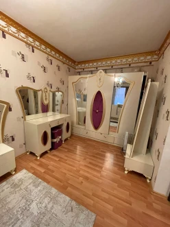 Satılır yeni tikili 2 otaqlı 50 m², İnşaatçılar m.-12