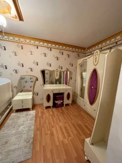 Satılır yeni tikili 2 otaqlı 50 m², İnşaatçılar m.-9