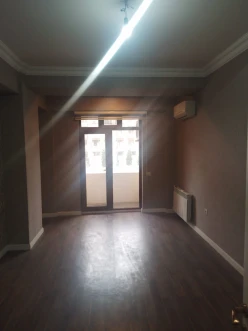 Satılır köhnə tikili 2 otaqlı 75 m², Nəriman Nərimanov m.-13