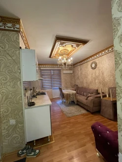 Satılır yeni tikili 2 otaqlı 50 m², İnşaatçılar m.-4