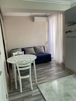 Satılır yeni tikili 2 otaqlı 90 m², İnşaatçılar m.-3 Satılır yeni tikili 2 otaqlı 90 m², İnşaatçılar m.-3