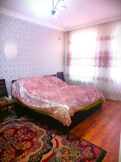 Satılır bağ evi 300 m²,  Azadlıq prospekti m.-15