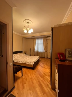 Satılır yeni tikili 3 otaqlı 90 m², İnşaatçılar m.-2