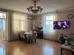 Satılır yeni tikili 3 otaqlı 90 m², İnşaatçılar m.-12