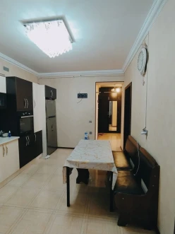 Satılır yeni tikili 3 otaqlı 90 m², İnşaatçılar m.-12