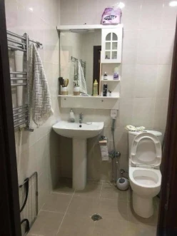 Satılır yeni tikili 2 otaqlı 60 m², İnşaatçılar m.-9