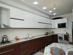 Satılır yeni tikili 5 otaqlı 132 m², Sahil q.-6