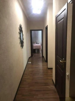 Satılır yeni tikili 2 otaqlı 60 m², İnşaatçılar m.-8