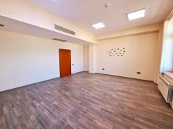 İcarə ofis 6 otaqlı 300 m², Xətai r.-5