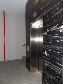 İcarə ofis 10 otaqlı 350 m², Nəsimi r.-29