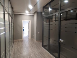 İcarə ofis 10 otaqlı 350 m², Nəsimi r.-11