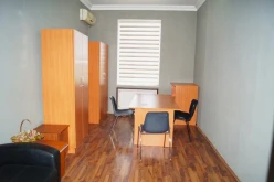 İcarə ofis 14 otaqlı 400 m²,  Səbail-12