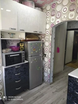 Satılır köhnə tikili 3 otaqlı 60 m²,  Həzi Aslanov m.-7