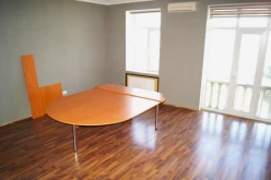 İcarə ofis 14 otaqlı 400 m²,  Səbail-5