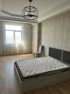 İcarə yeni tikili 3 otaqlı 100 m²,  İnşaatçılar m.-9