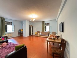 Satılır yeni tikili 4 otaqlı 159 m²,  9-cu mikrorayon-7