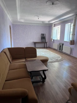 Satılır ev/villa 3 otaqlı 80 m², İnşaatçılar m.-10