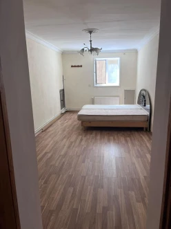 Satılır ev/villa 3 otaqlı 80 m², İnşaatçılar m.-8