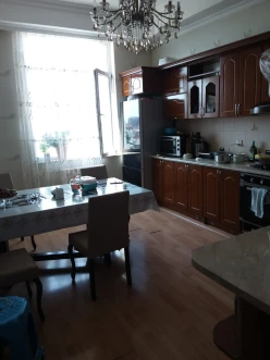 Satılır yeni tikili 4 otaqlı 110 m², İnşaatçılar m.-6