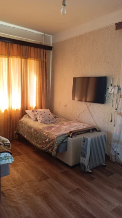 Satılır köhnə tikili 1 otaqlı 46 m², Həzi Aslanov m.