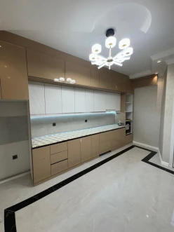 Satılır yeni tikili 3 otaqlı 130 m²,  İnşaatçılar m.-10
