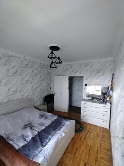 Satılır köhnə tikili 5 otaqlı 135 m², Yasamal-6 Satılır köhnə tikili 5 otaqlı 135 m², Yasamal-6