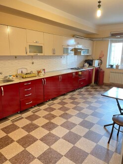 İcarə ofis 1 otaqlı 520 m²,  Memar Əcəmi m.-12