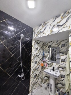 Satılır köhnə tikili 5 otaqlı 135 m², Yasamal-4 Satılır köhnə tikili 5 otaqlı 135 m², Yasamal-4