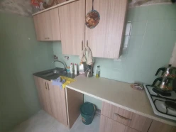 Satılır köhnə tikili 2 otaqlı 45 m², Elmlər Akademiyası m.-6