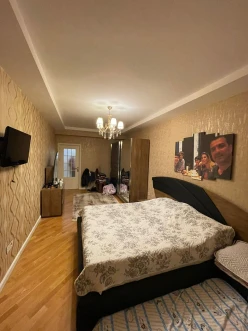 Satılır yeni tikili 3 otaqlı 132 m², İnşaatçılar m.-7