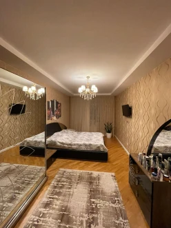 Satılır yeni tikili 3 otaqlı 132 m², İnşaatçılar m.-5