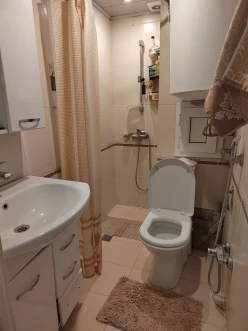 Satılır köhnə tikili 2 otaqlı 40 m², Azadlıq Prospekti m.-9