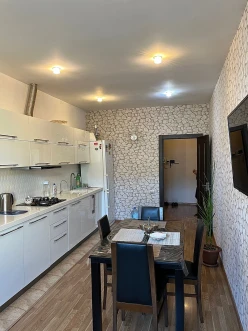 Satılır yeni tikili 3 otaqlı 94 m², Yeni Yasamal q.-8