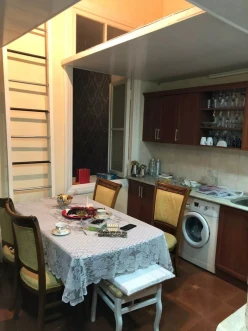 Satılır köhnə tikili 1 otaqlı 37 m², 28 May m.-6