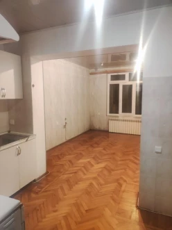 İcarə yeni tikili 3 otaqlı 80 m², İnşaatçılar m.-2