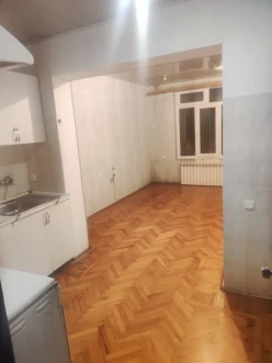 İcarə yeni tikili 3 otaqlı 80 m², İnşaatçılar m.-16