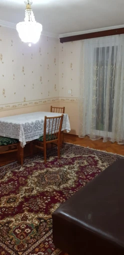 Satılır köhnə tikili 3 otaqlı 70 m², İnşaatçılar m.-2