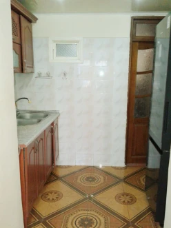 Satılır köhnə tikili 3 otaqlı 70 m², İnşaatçılar m.-7