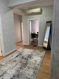 İcarə yeni tikili 3 otaqlı 87 m²,  28 May m.-14