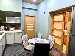 İcarə yeni tikili 3 otaqlı 130 m², 28 May m.-10 İcarə yeni tikili 3 otaqlı 130 m², 28 May m.-10