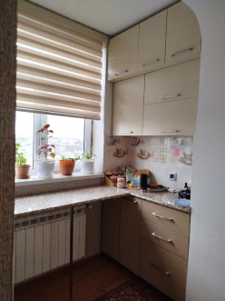 Satılır köhnə tikili 2 otaqlı 35 m²,  Bakıxanov-3