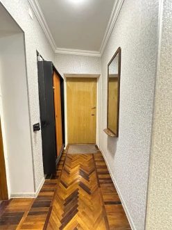 İcarə köhnə tikili 2 otaqlı 60 m², İnşaatçılar m.-4 İcarə köhnə tikili 2 otaqlı 60 m², İnşaatçılar m.-4