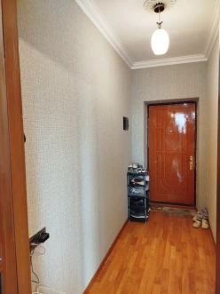 Satılır köhnə tikili 2 otaqlı 35 m²,  Bakıxanov-13