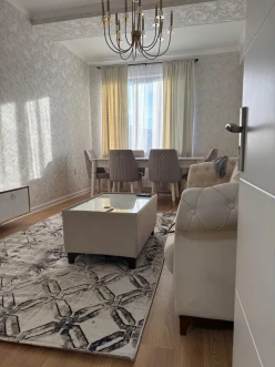 İcarə yeni tikili 3 otaqlı 87 m²,  28 May m.-4