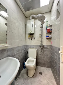 İcarə köhnə tikili 2 otaqlı 60 m², İnşaatçılar m.-2 İcarə köhnə tikili 2 otaqlı 60 m², İnşaatçılar m.-2